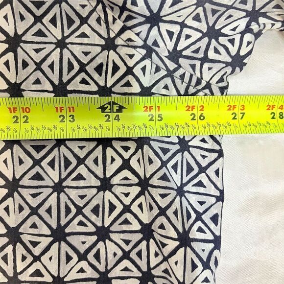 Tommy Bahama Men's XXL Black Geometric Short Sleeve Button-Up Shirt - Picture 7 of 9